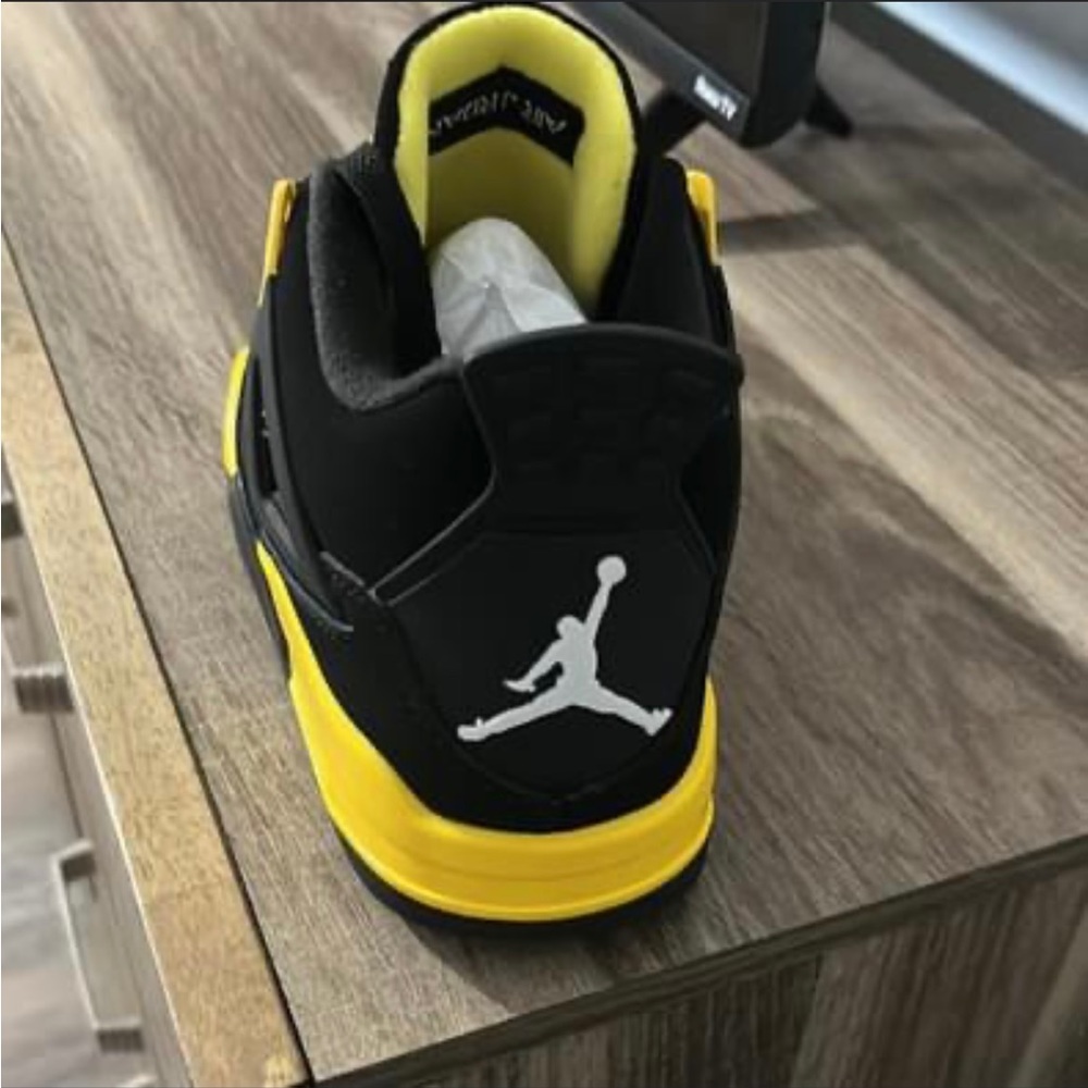 Retro black cat thunder jordans